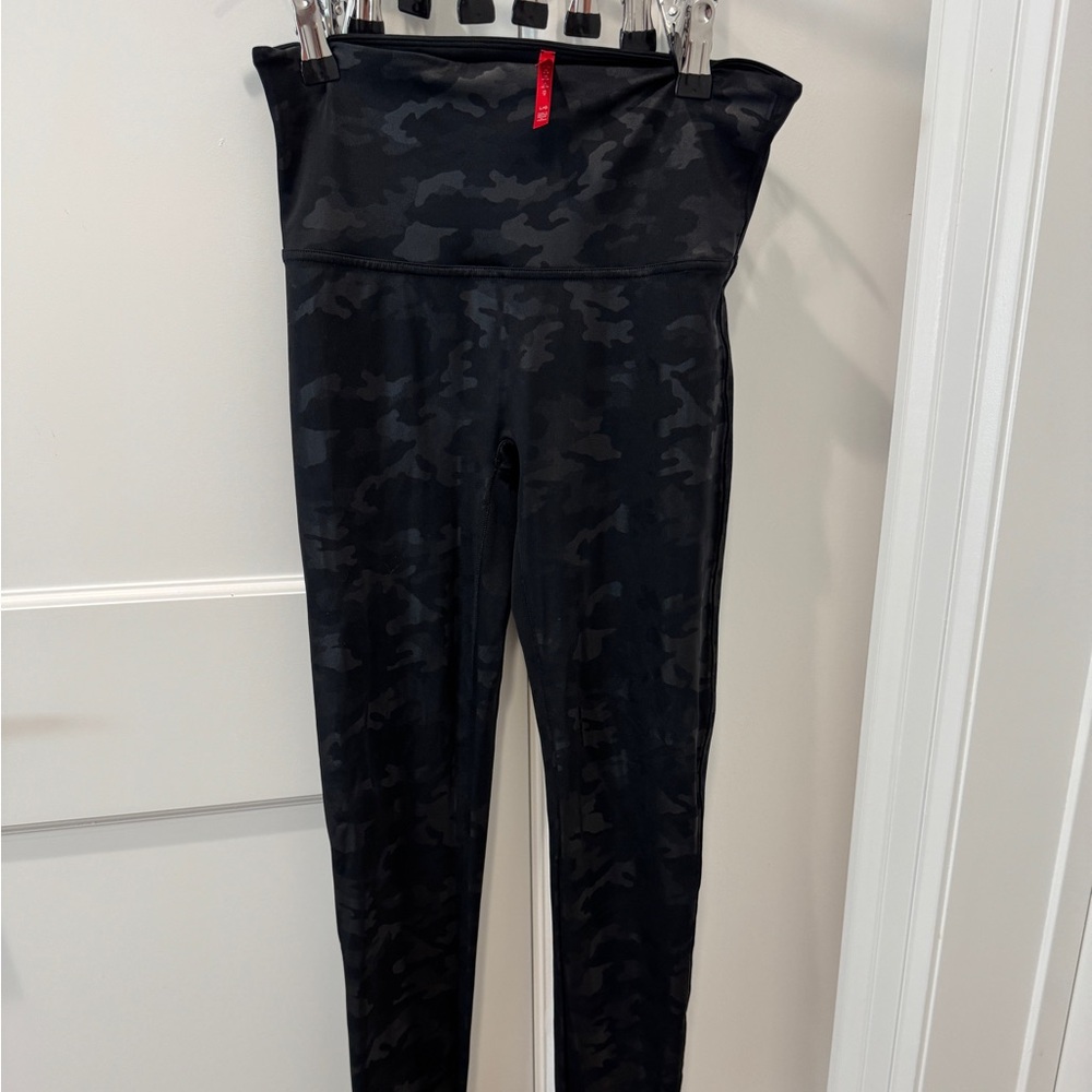 SPANX Black Camouflage Leggings